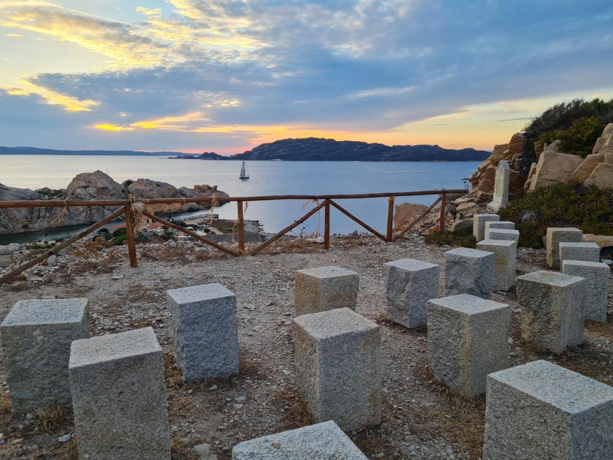 Residence Cala Francese - Case Sul Mare La Maddalena  Bagian luar foto