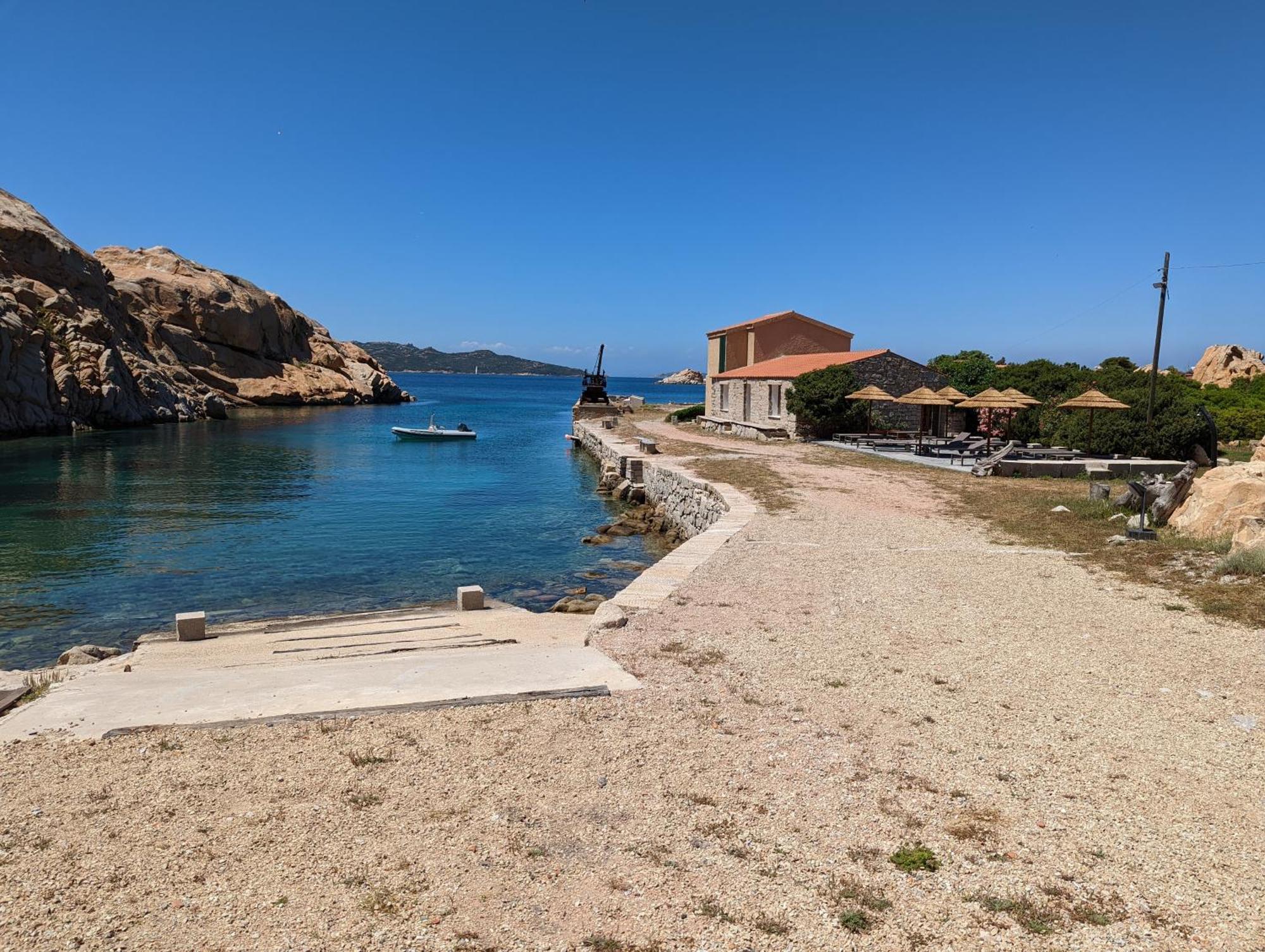 Residence Cala Francese - Case Sul Mare La Maddalena  Bagian luar foto