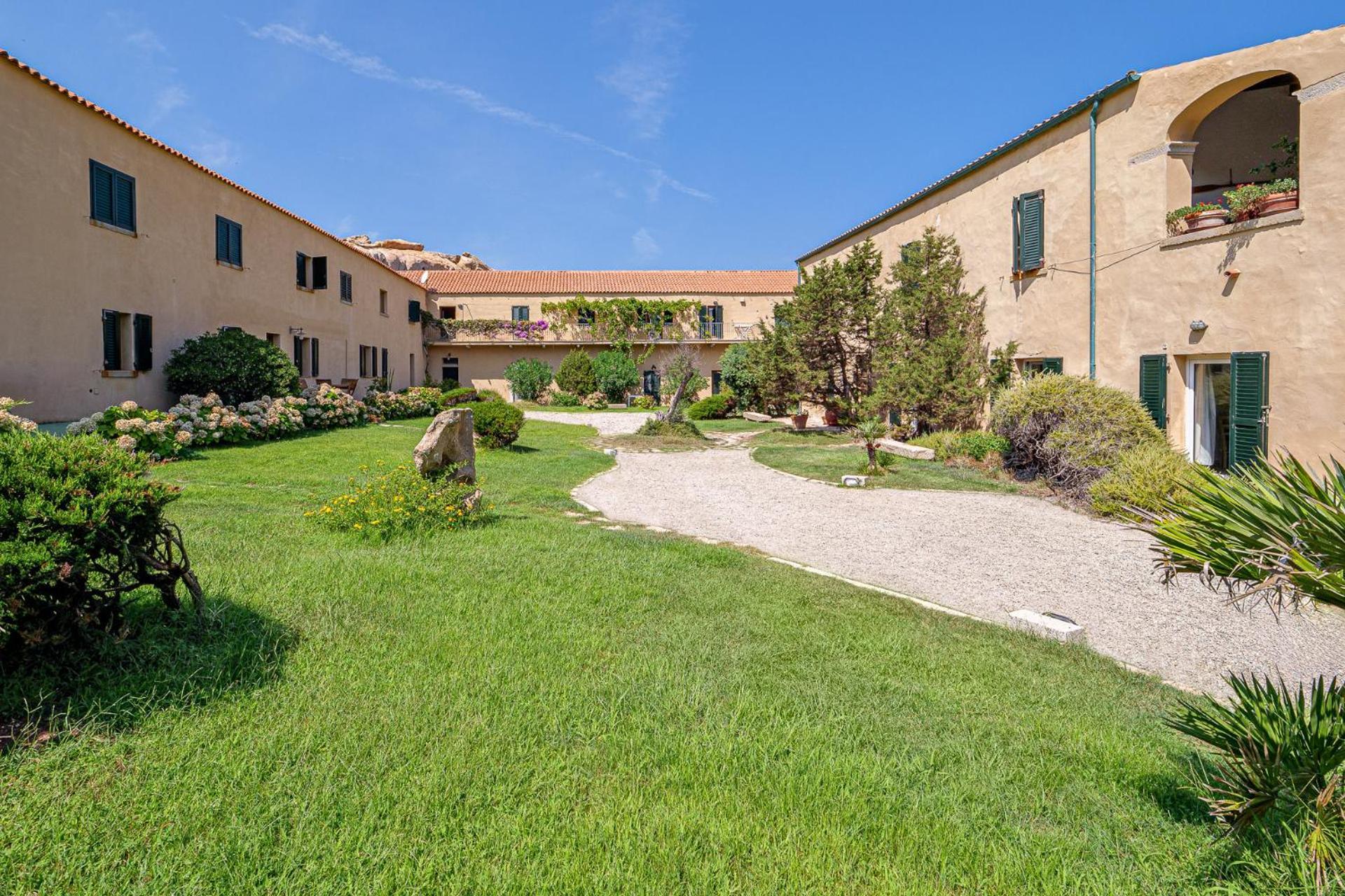 Residence Cala Francese - Case Sul Mare La Maddalena  Bagian luar foto